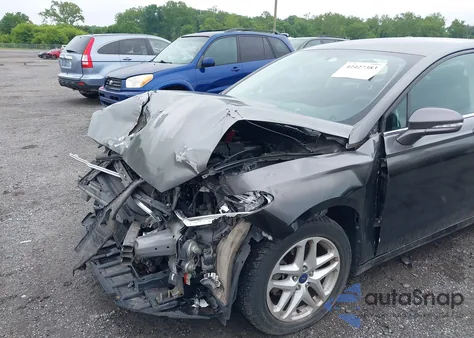 2014 Ford Fusion Se z USA, uszkodzony, nr VIN 1FA6P0HD7E5395114